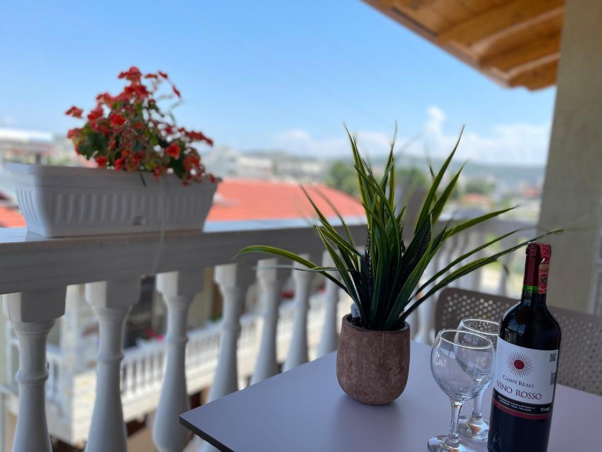 Arial Penthouse Suites Vlore Exterior photo