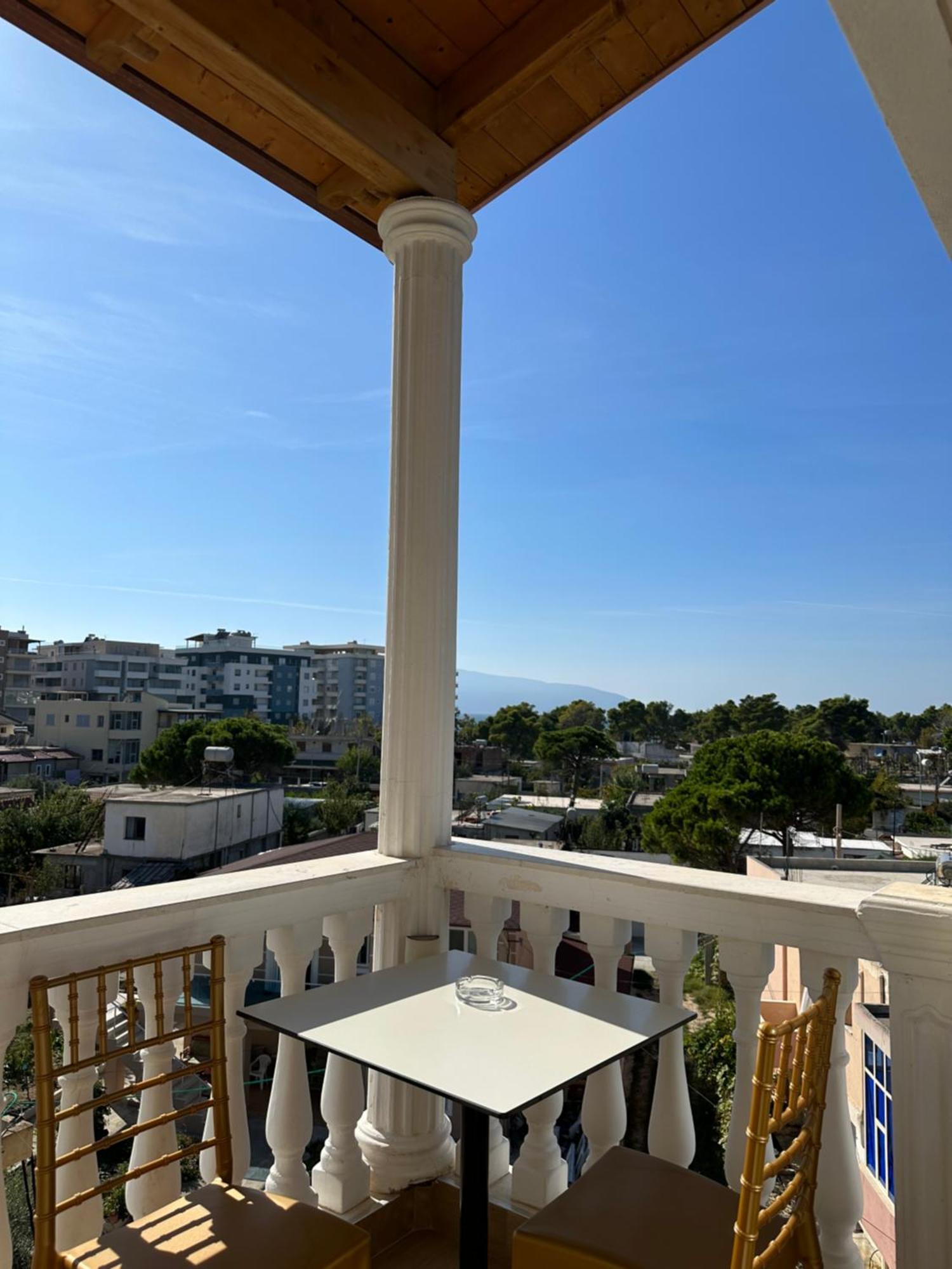 Arial Penthouse Suites Vlore Exterior photo