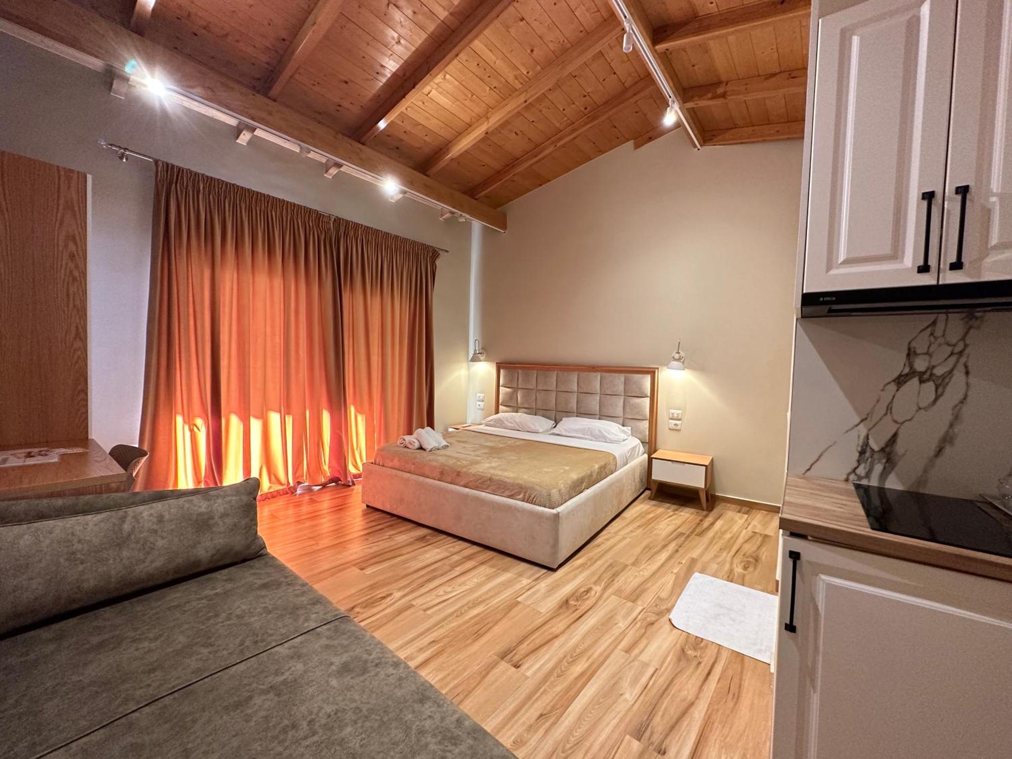 Arial Penthouse Suites Vlore Exterior photo
